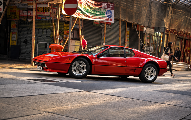 <h6>Hong Kong streets. POLISHANGEL shine.<br/></h6>